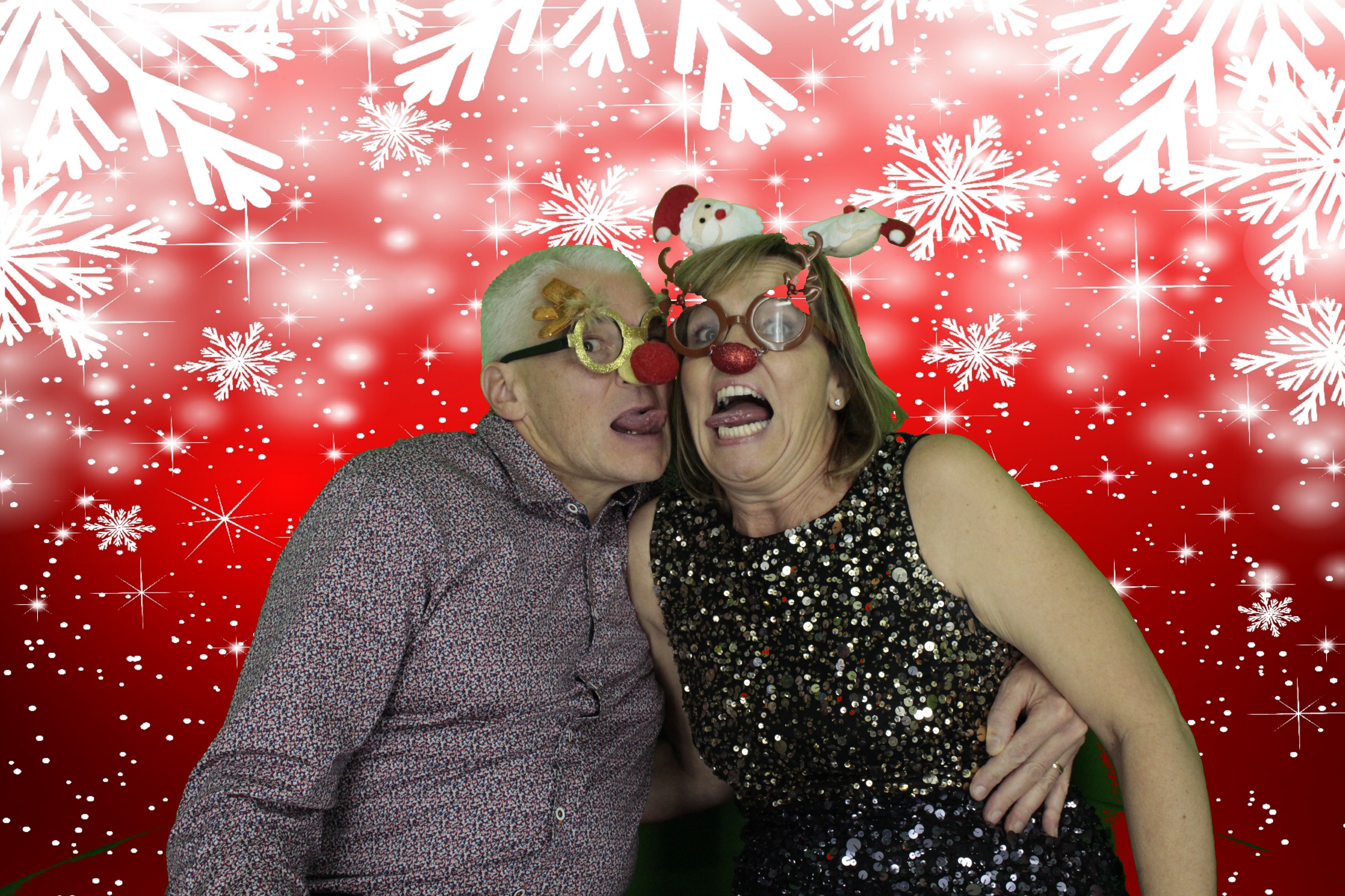 Silvermere Christmas Party | View more photos from the event at gallery.myphotoboothexperience.co.uk/u/MyPhotoBoothExperienceLtd/Silvermere-Christmas-Party-3